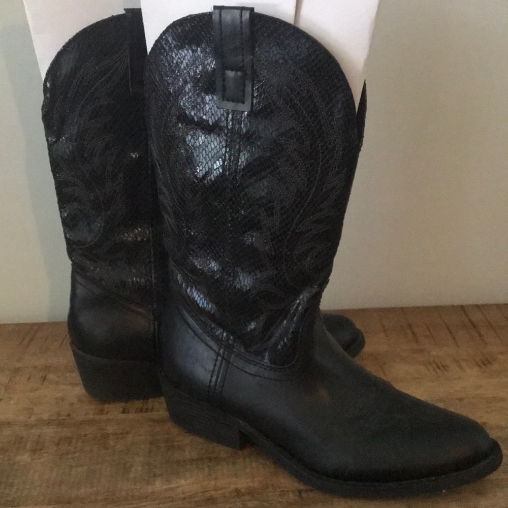Rampage cowboy boots